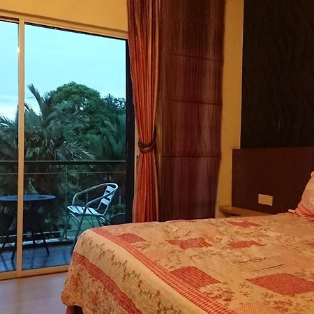 Homestay Bandar Putra Kulai Exterior foto